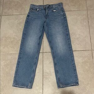 Blue Straight Leg Jeans with Medium Wash and Regular Fit